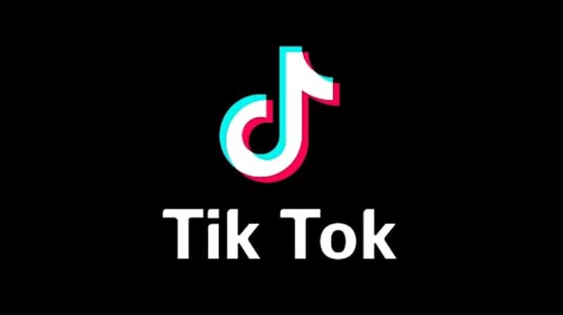 TikTok에서 위치와 지역을 변경하는 방법