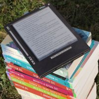 Dzień Bibliotek Szkolnych 2018: najlepsze czytniki e-booków na Androida