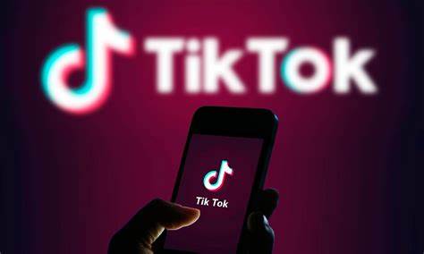 Jak przypiąć i oznaczyć ulubione komentarze na TikToku na Androidzie