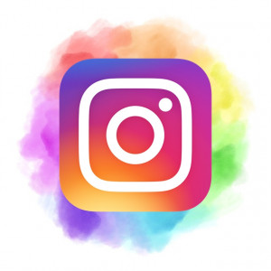 Cum să scrii un text în culorile curcubeului la Instagram Stories