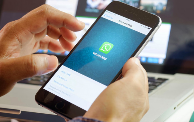 Convertiți mesajele vocale WhatsApp în text, pe Android