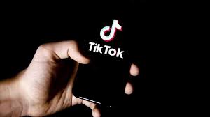 Báo cáo video hoặc tài khoản trên TikTok dưới dạng ẩn danh