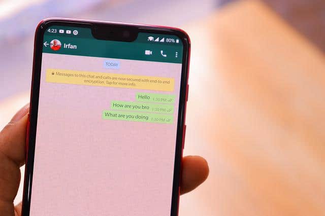 Πώς να Επαναφέρετε τις Συνομιλίες του WhatsApp σε μια Νέα Συσκευή