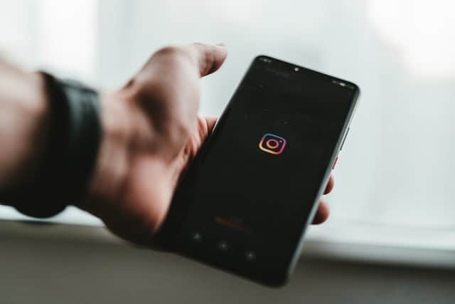 Πώς να Μάθετε Ποιος Τράβηξε Στιγμιότυπα των Δραστηριοτήτων σας στο Instagram