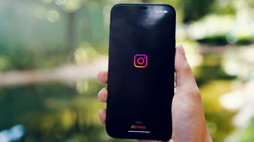 Cara Membalas Mesej Tertentu di Instagram