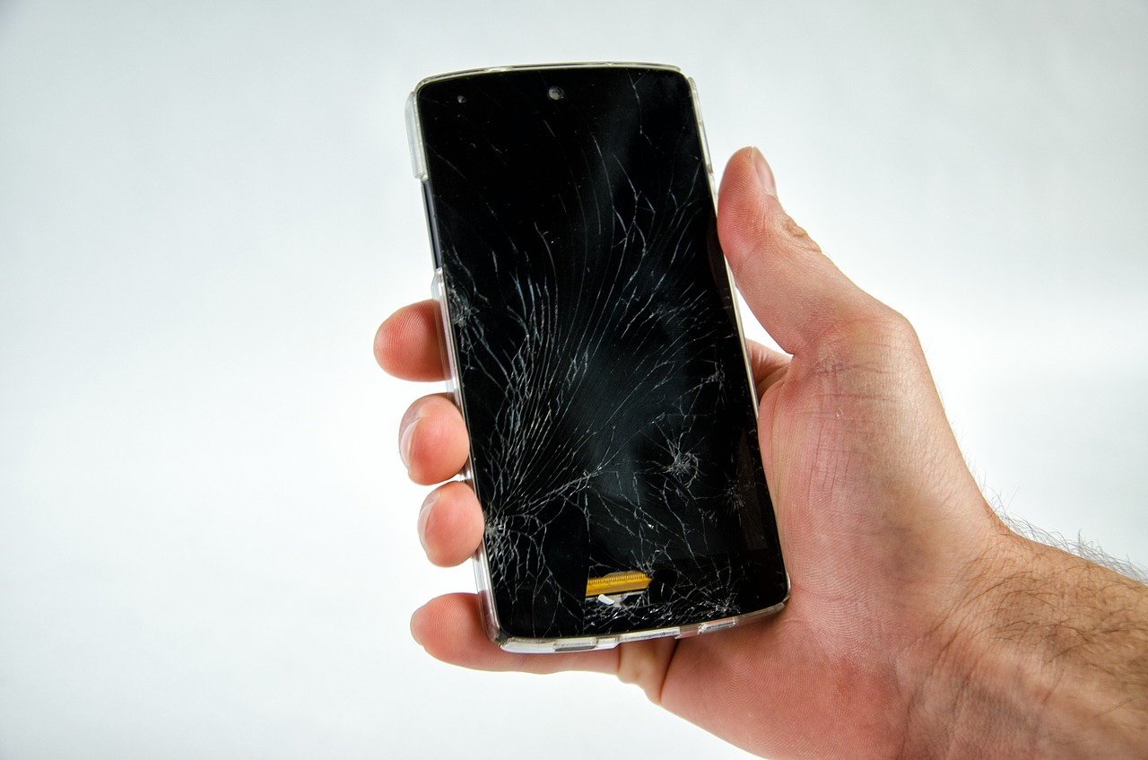 ¿Cómo recuperar los archivos de un móvil Android dañado?