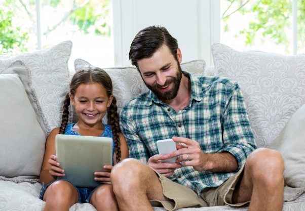 Relájate en familia durante la cuarentena con el top 5 de apps Android de entretenimiento