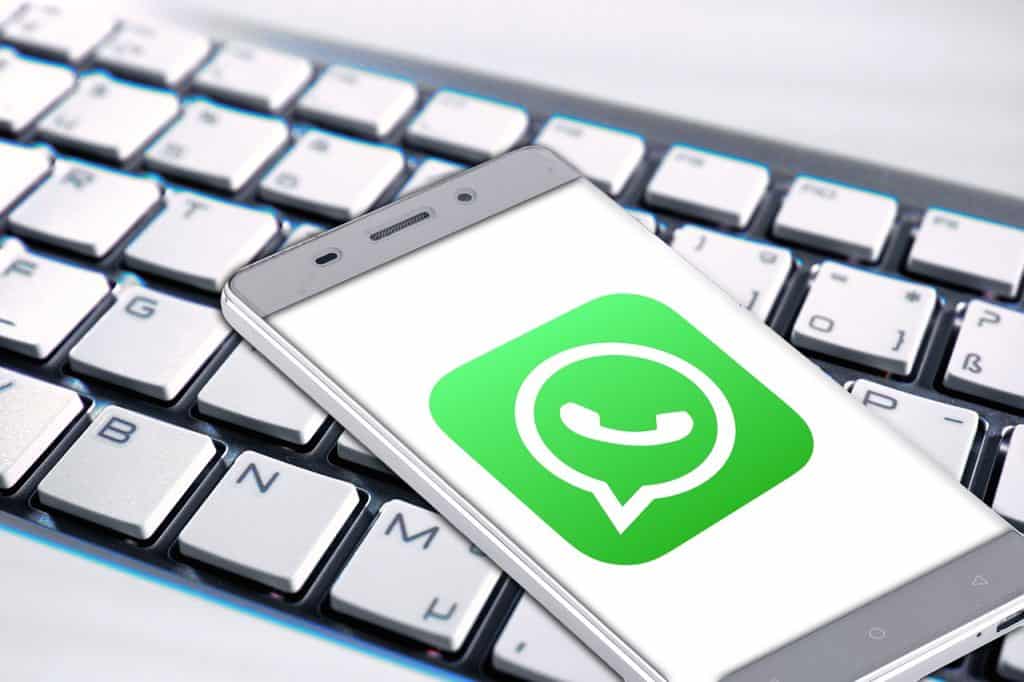 Cómo mantener chats de WhatsApp archivados permanentemente en Android