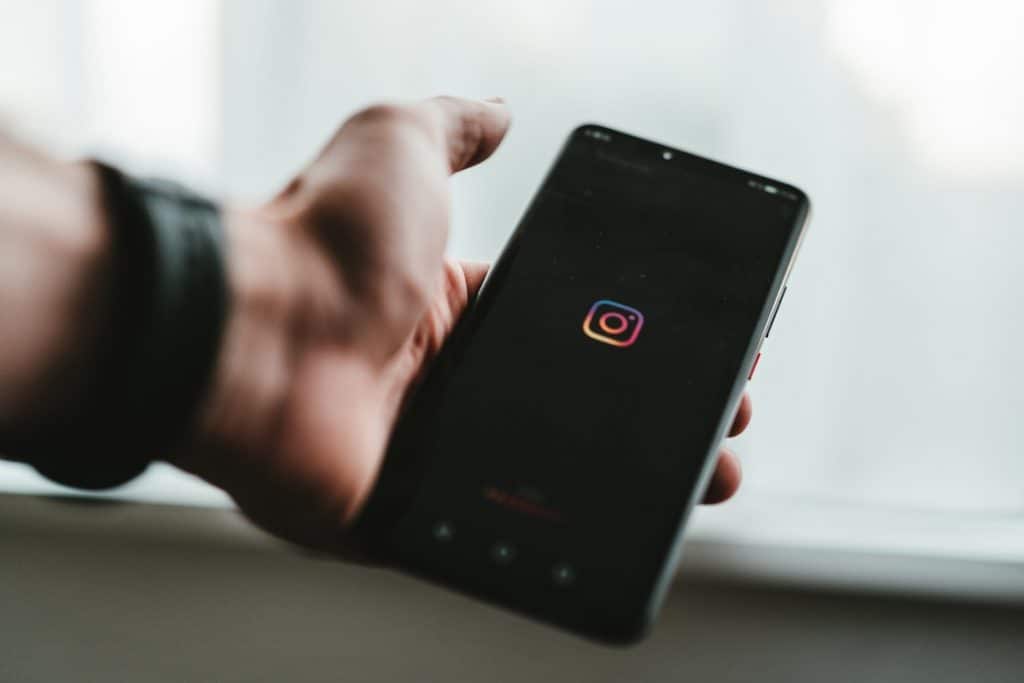 Cómo reaccionar a las historias de Instagram en un toque