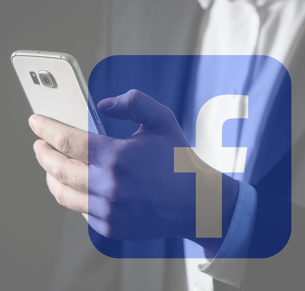 Cara Menghentikan Facebook dari Melacak Lokasi Anda di Latar Belakang