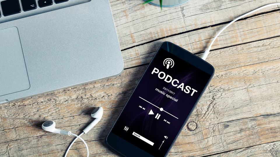 Aplikasi Podcast Terbaik untuk Android yang Perlu Anda Unduh