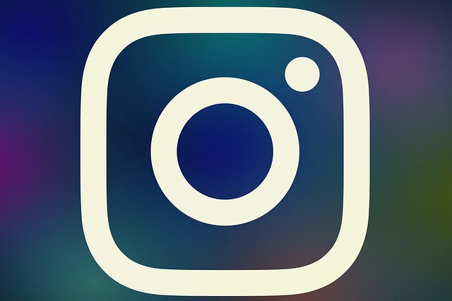 Cara Mengubah Warna Latar Cerita Instagram