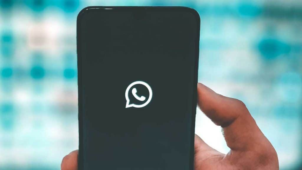 Как ставить на паузу и возобновлять запись аудиосообщений в WhatsApp